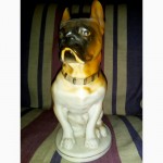 Фарфоровая статуэтка собаки, фигурка собаки - бульдог, увековеченный в фарфоре