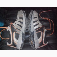 Продам фирменные треккинговые кроссовки на осень 43, 41р