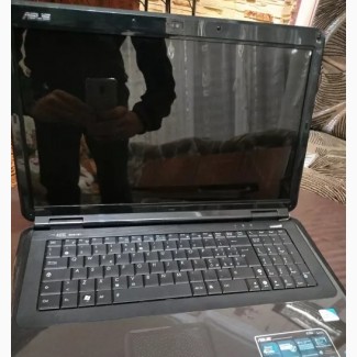 Отличный ноутбук Asus K70IJ с большим экраном 17, 3