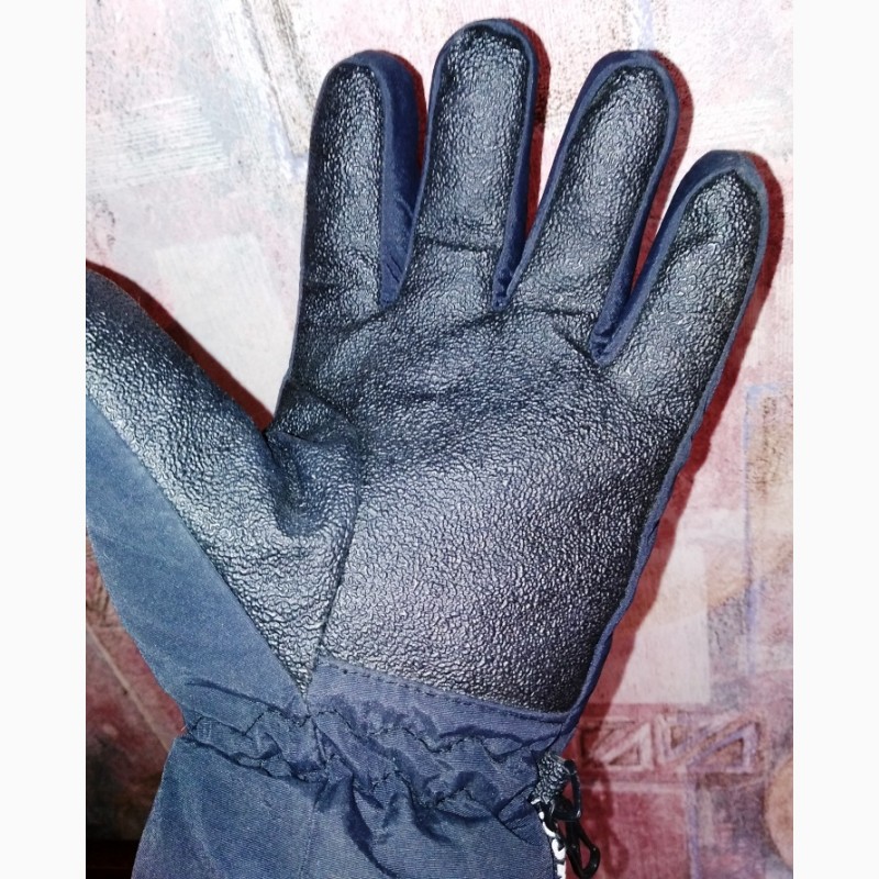 Фото 4. Зимние спортивные перчатки OKCO