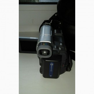 Sony DCR-TRV33E цифровая видеокамера