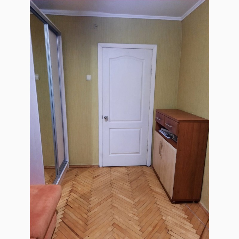 Фото 5. 3-х комнатная квартира с отличным ремонтом на ул Генерала Петрова
