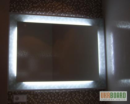 Фото 2. Зеркало с подсветкой на светодиодах в ванную