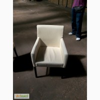 Продам светлые кресла из кожзама бу для кафе ресторанов клубов