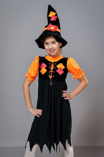 Фото 3. Детские карнавальные костюмы Ведьмочка, возраст 4-7 лет