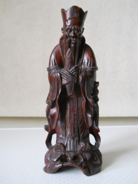 Фото 3. Старинная Китайская деревянная статуэтка из красного дерева