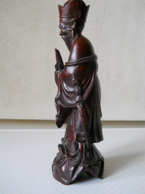 Фото 7. Старинная Китайская деревянная статуэтка из красного дерева