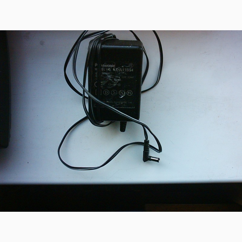 Фото 4. Беспроводный телефон с автоответчиком Panasonic KX-TC1045RUB