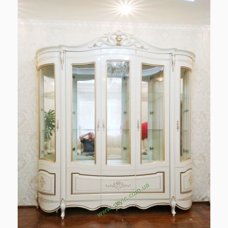 Фото 12. Комод с зеркалом Аллегро для гостиной классика