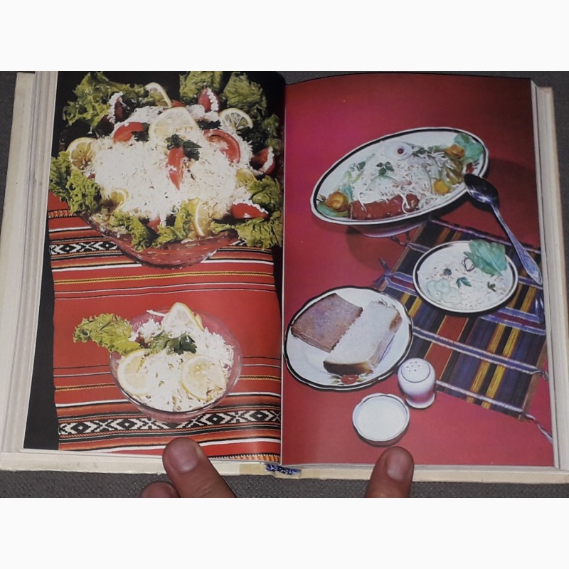 Фото 7. Современная украинская кухня 1991 год
