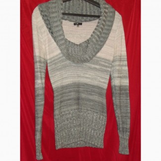 Пуловер женский Oodji. 44 размер (S)