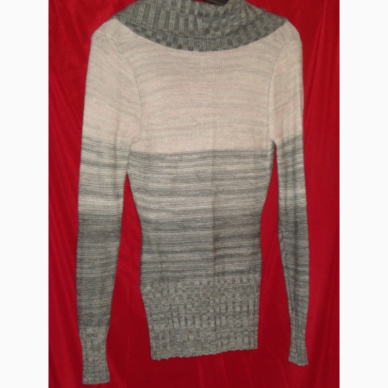 Фото 2. Пуловер женский Oodji. 44 размер (S)