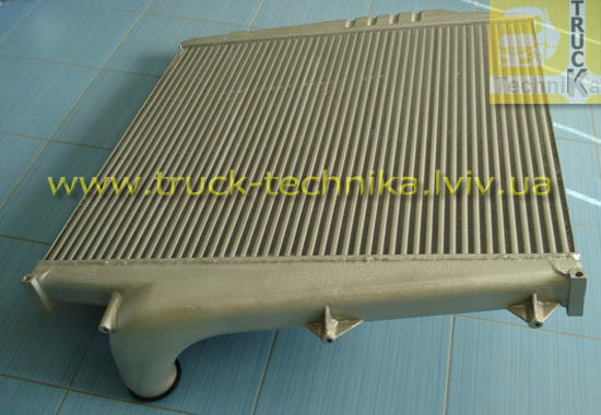 Интеркулер радиатор воздуха Volvo 1676633, 20566844, 20755814, 20755816, 20758814