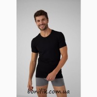 Мужская чорная футболка из коллекции Basic (арт. MBSK 500/01/02)