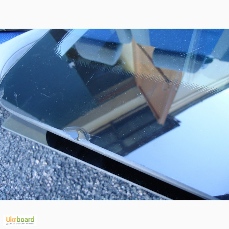 Фото 2. Окно с форточки на боковую правую дверь (есть царапины ) VW