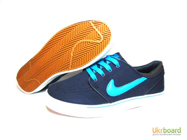 Фото 12. Мужские кроссовки Nike Toki Low TXT в 3х цветах