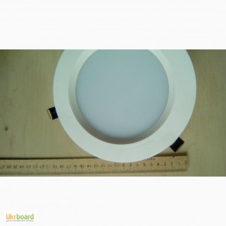 Светодиодный светильник врезной LED 12w 180мм