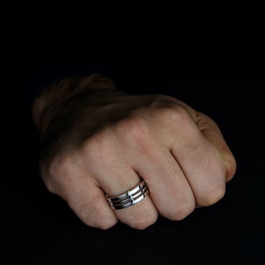 Фото 2. Мужское обручальное кольцо