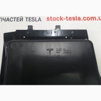 Ниша для хранения под монитором в сборе Tesla model S REST, Tesla model X 1