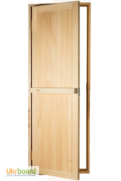 Фото 2. Деревянная дверь в баню, сауну