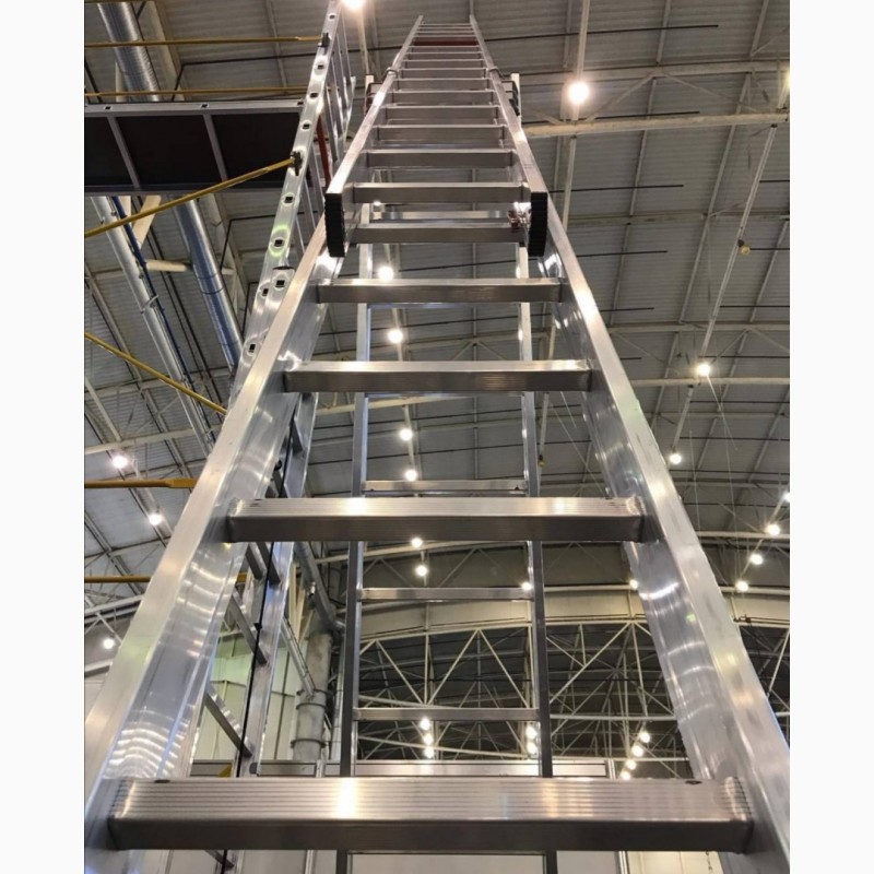 Фото 2. Лестница трехсекционная алюминиевая раздвижная разных размеров
