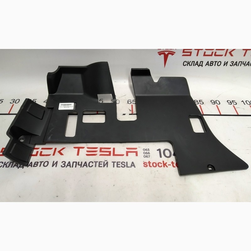 Фото 4. Накладка пластиковая под рулевой колонкой Tesla model S, model S REST 10163