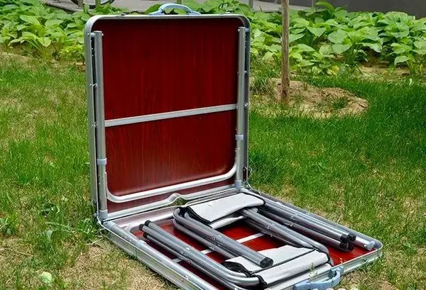 Фото 4. Стол алюминиевый чемодан для пикника со стульями