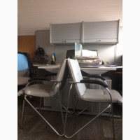 Рабочее место для офиса: стол + тумба + тумба навесная + перегородки