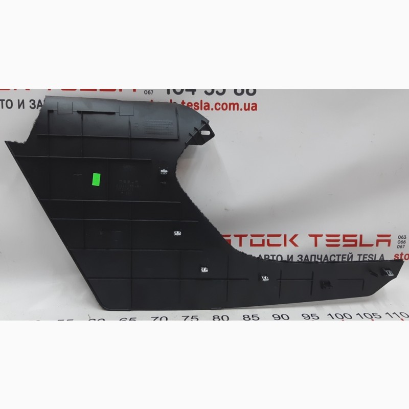 Фото 2. Облицовка центральной консоли правая передняя Tesla model S, model S REST 1