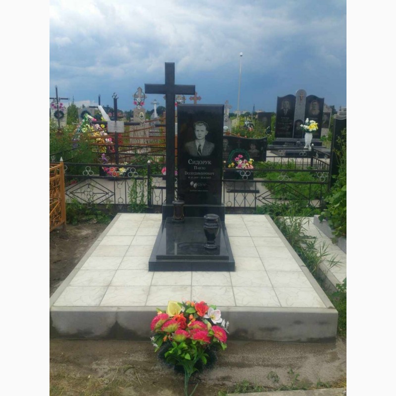 Фото 3. Виготовлення, доставка та встановлення пам#039;ятників у Луцьку