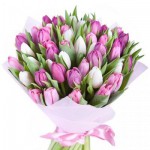 Букет под заказ в Киеве, поздравительный букет из тюльпанов на 8 марта
