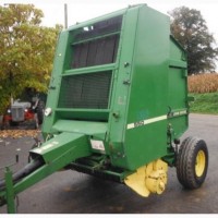 Прес-подборщик рулонный John Deere 550