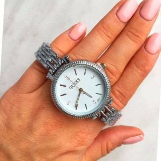 Потрясающие женские наручные часы Guess