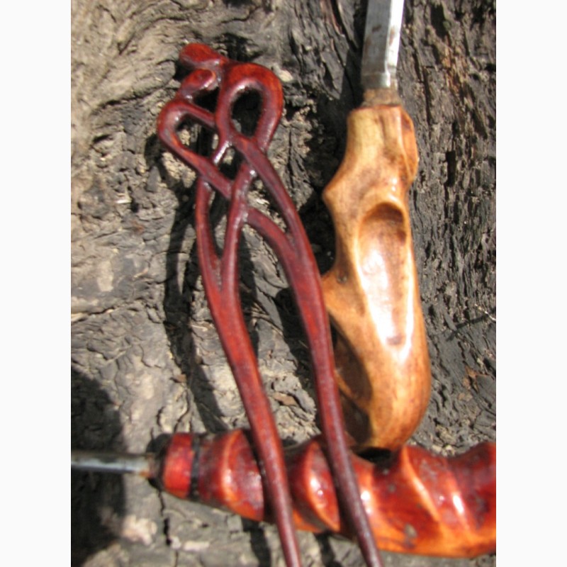 Фото 3. Заколка деревянная Переплетение двух сердец вырезанная из корня вишни