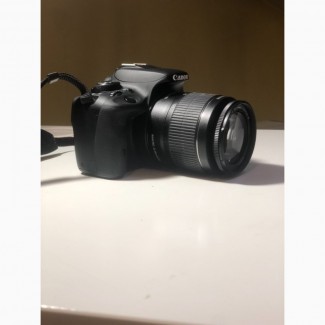 Продам б/у фотоапарат Canon 100D
