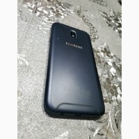 Продам Samsung Galaxy J530 duos состояния нового
