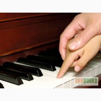 Уроки игры на фортепиано!