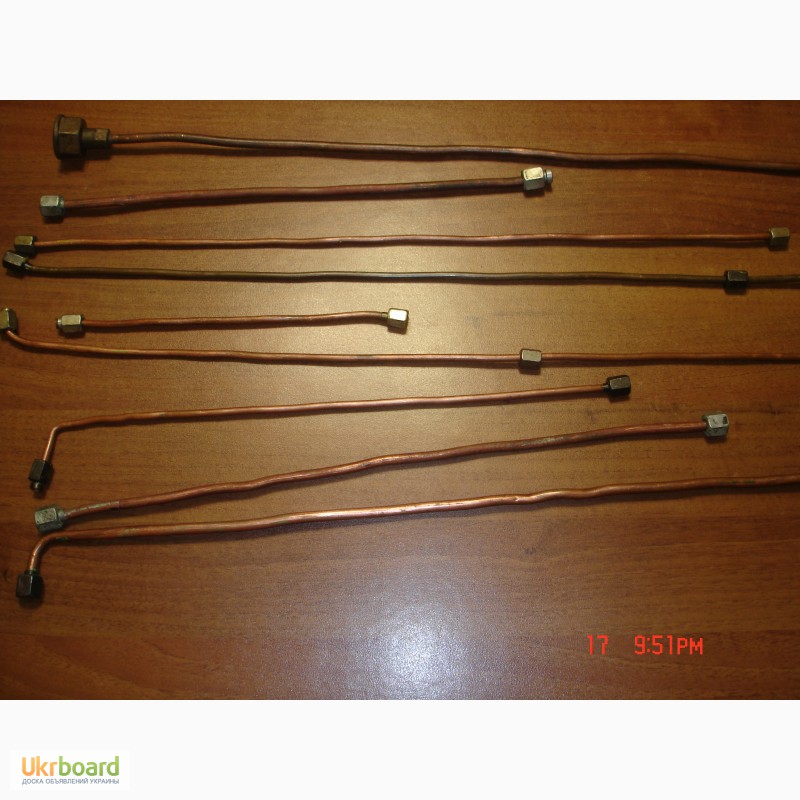 Фото 3. Медные трубки для гидравлики со штуцерами