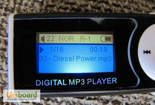 Фото 5. MP3 плеер с ЖК-дисплеем, динамиком и фонариком