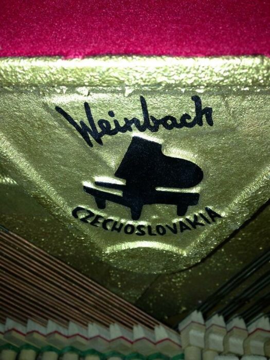 Фото 3. Шикарное белое лакированое пианино после полной реставрации. Weinbach