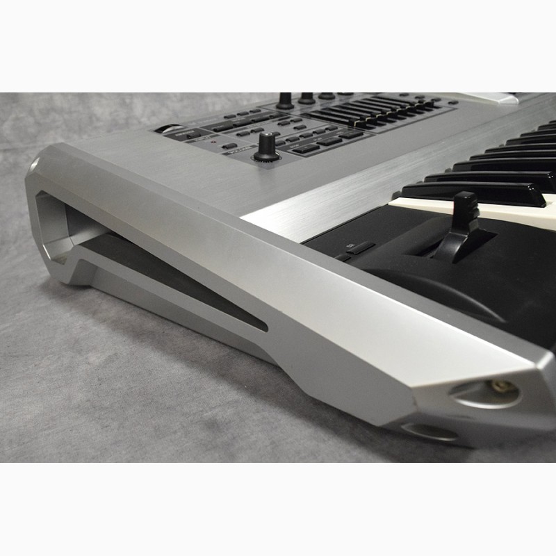 Фото 3. Roland Fantom G6 Клавиатура для рабочих станций