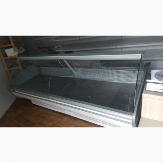 Продам б/у холодильную витрину длиной – 2, 6 м Технохолод «Каролина»