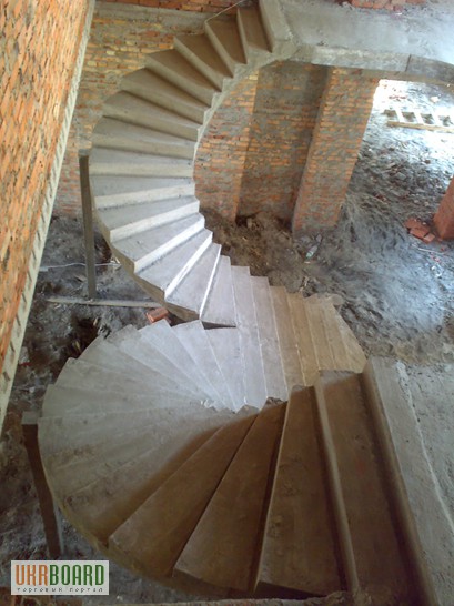 Фото 2. Бетонные лестницы