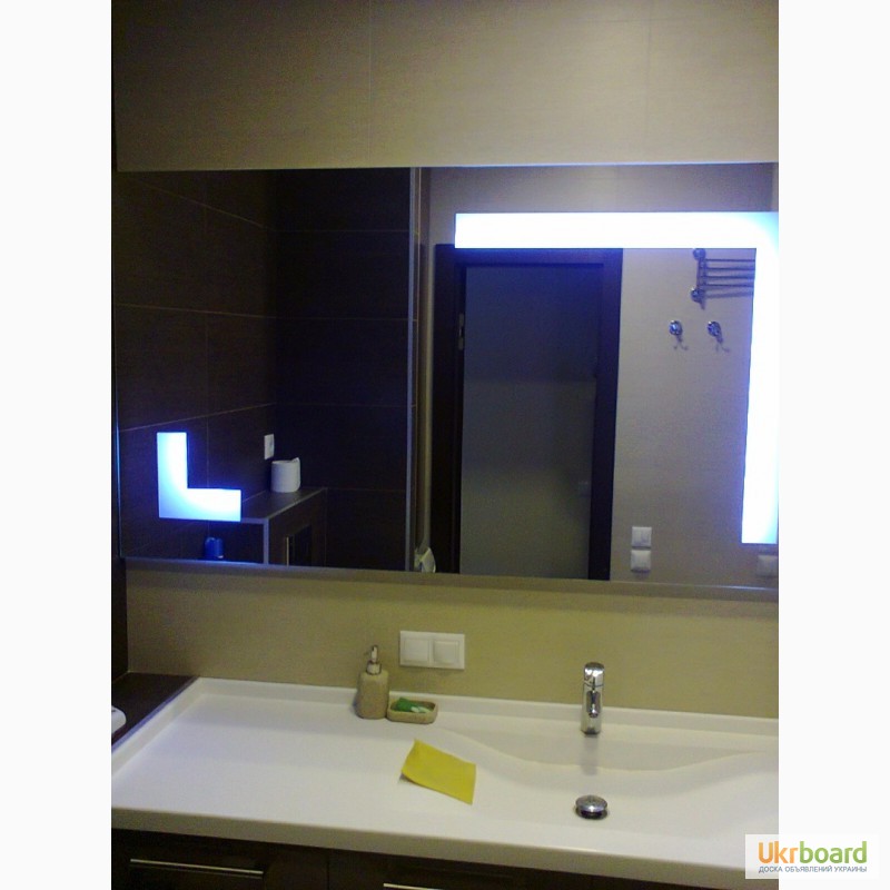 Фото 9. Зеркала в ванную с подсветкой