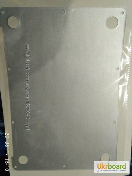 Фото 7. Защитная пленка MacBook Air 13.3 верхняя и нижняя часть