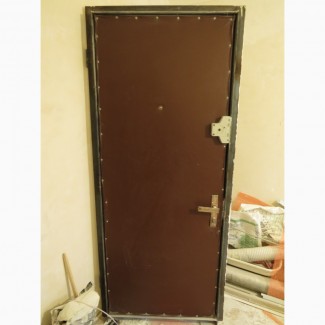 Входная добротная Советская металлическая дверь