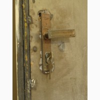 Входная добротная Советская металлическая дверь