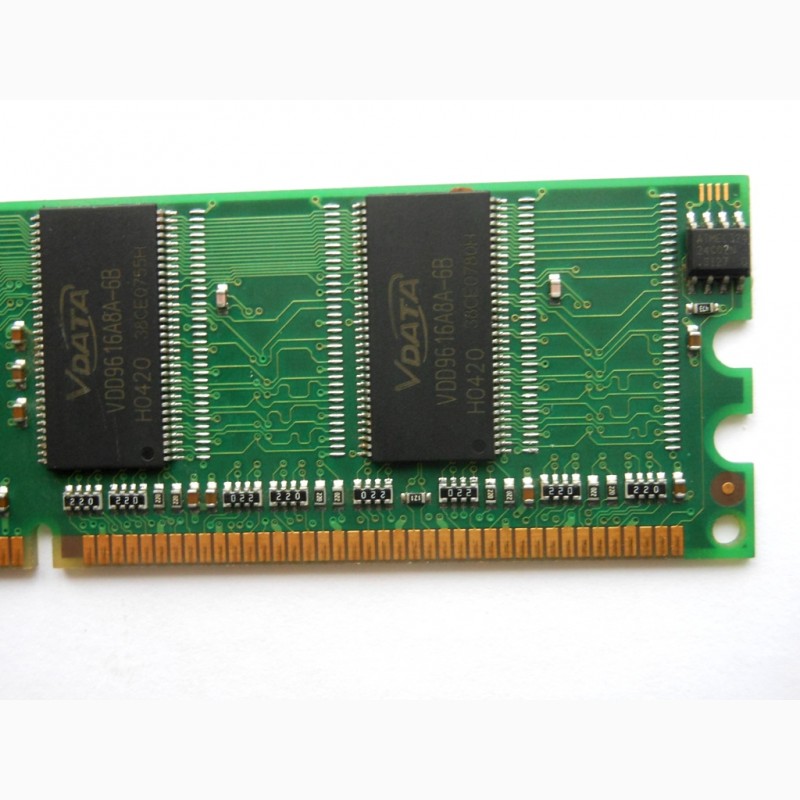 Фото 4. DDR 256 МБ 333 МГц (PC2700)