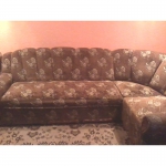 Продам б/у угловой диван+2 кресла