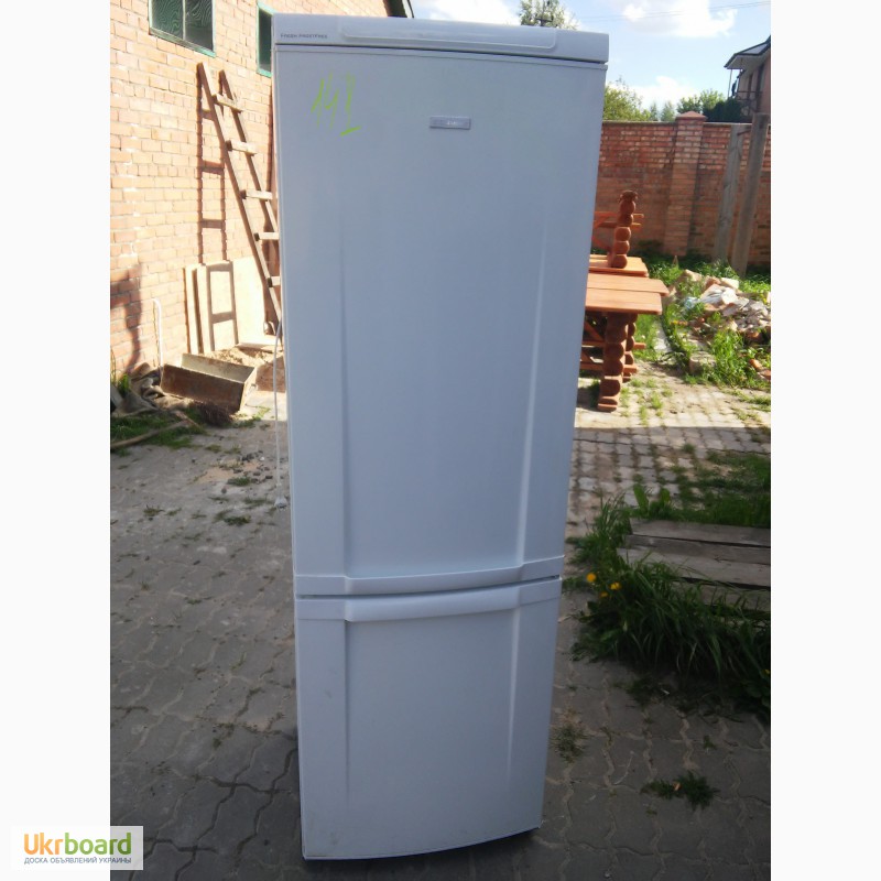 Фото 8. Продам холодильник Electrolux ENB34200W 4900 грн